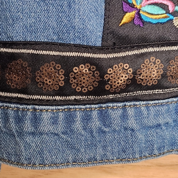 DENIM CO EMBROIDERY BOHO FESTIVAL OVERSIZE STATEMENT JEAN JACKET SIZE SMALL 4/6 - Picture 8 of 15